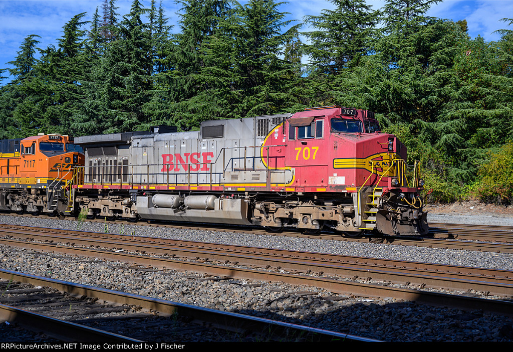 BNSF 707